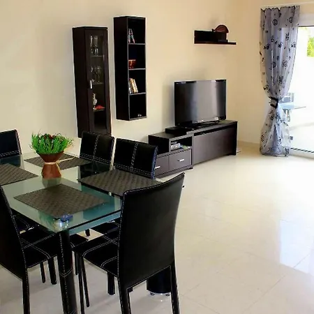 Los Corales Townhouse Apartamento *