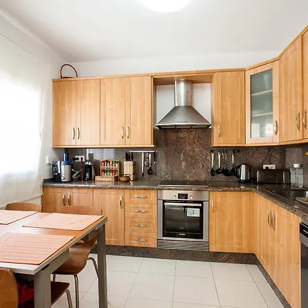 Los Corales Townhouse Apartment *